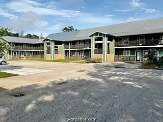 10328 N Dowling Rd — Photo 1