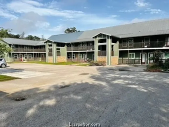 10328 N Dowling Rd, College Station, TX 77845