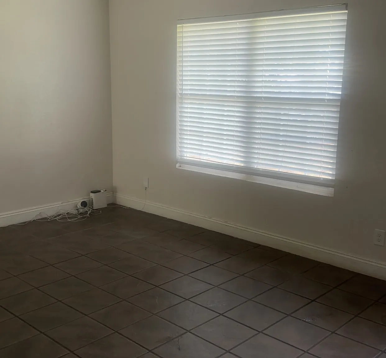 720 Barksdale St — Photo 3