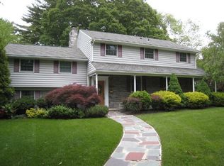 1 Birchall Dr, Haddonfield, NJ 08033