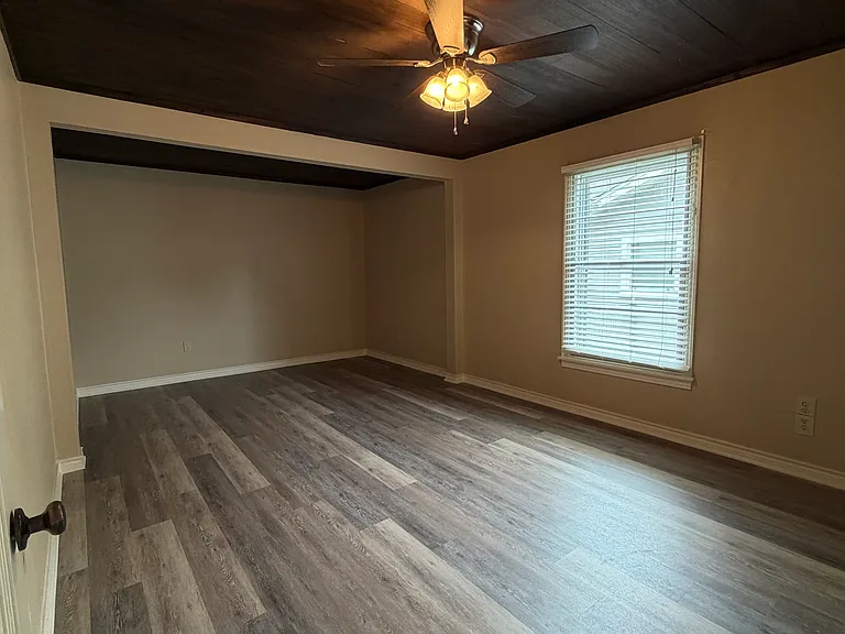 813 Beckley St — Photo 8