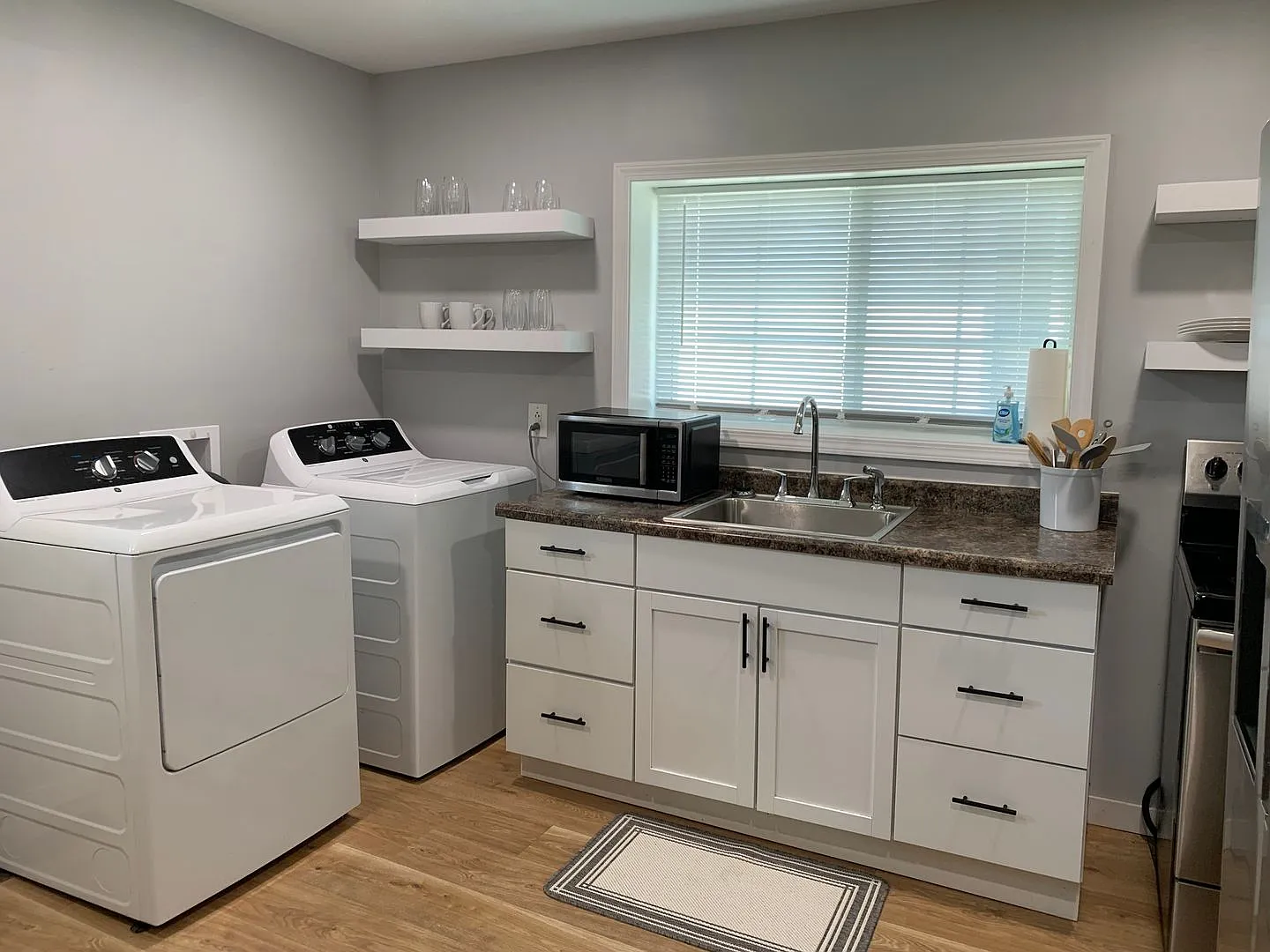 Furnished Rental — Photo 4