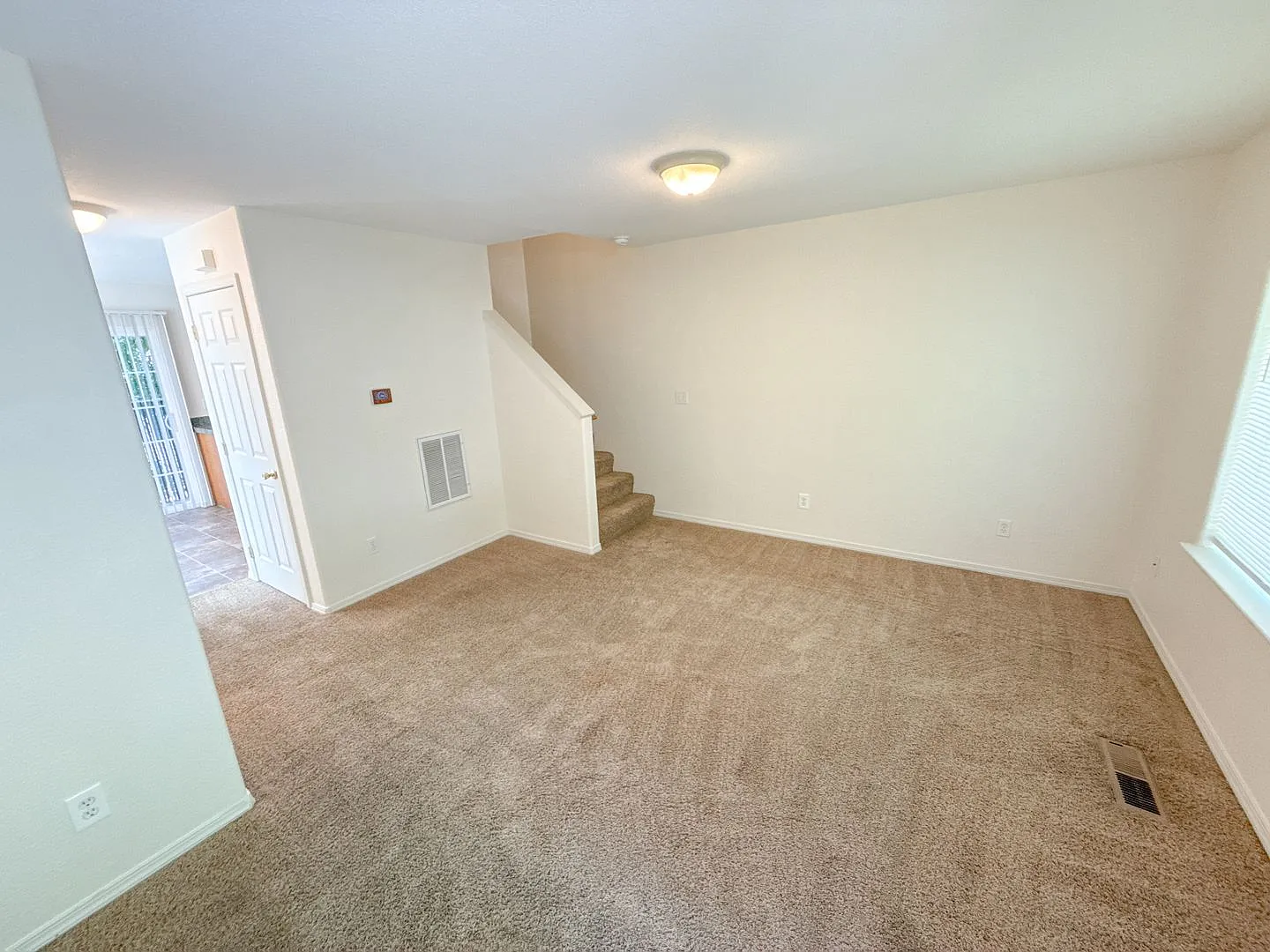 622-26 Prescott Street — Photo 4