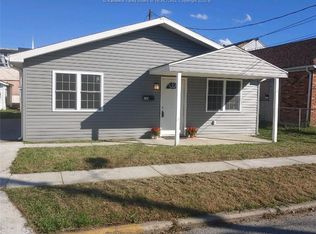 128 7th St, Dunbar, WV 25064