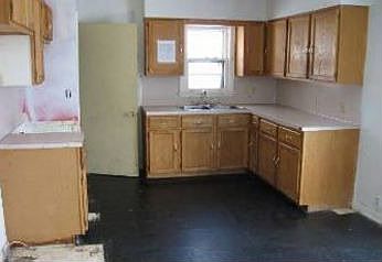 2nd image of 2604 Charlesgate Ave SW