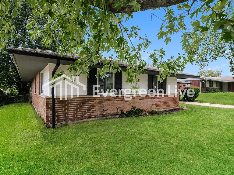 7131 Kismet Pl — Photo 2