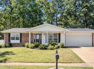 650 Clear Creek Ct, Ballwin, MO