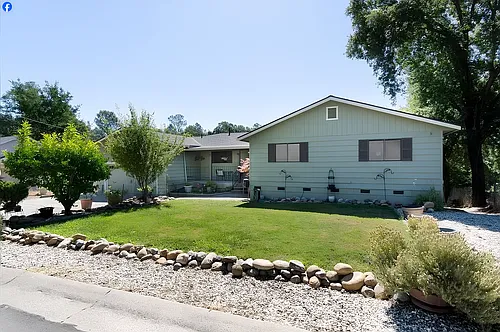 4487 Crystal Dr Photo 1