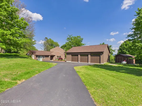 137 Gearhart Ln, Williamsport, PA 17701