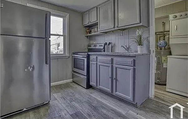 134 William Wade Ave — Photo 5