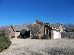 11800 Vail Ct, Oklahoma City, OK 73162