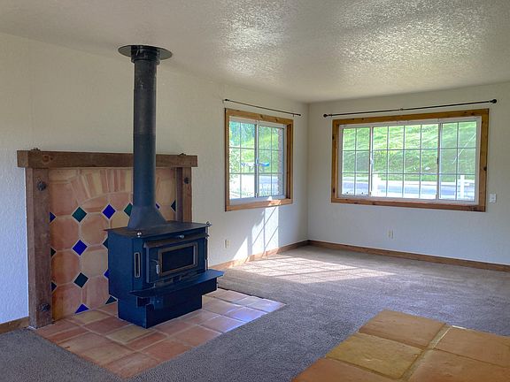 4th image of 45218 Hammond Drive