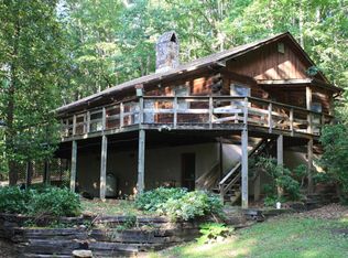 7419 Jackson River Rd, Hot Springs, VA 24445