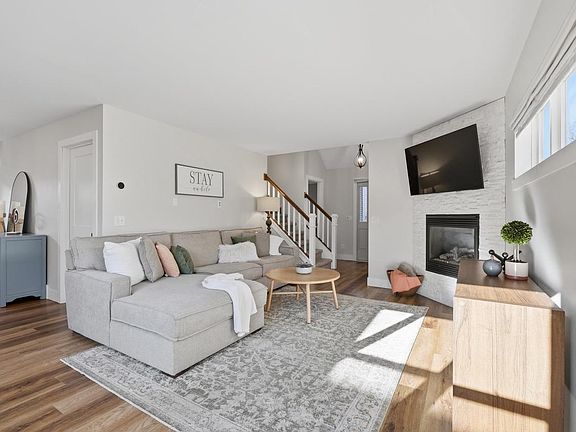 4th image of 614 Copernicus Way