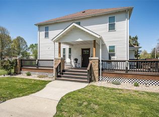 411 Benton St, Mount Olive, IL 62069
