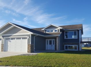 123 Morning Glory Cir, Brookings, SD 57006