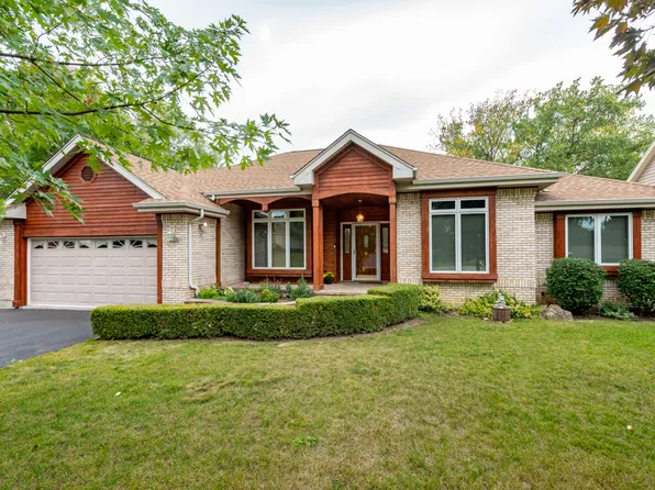 36434 N Tara Ct, Ingleside, IL 60041