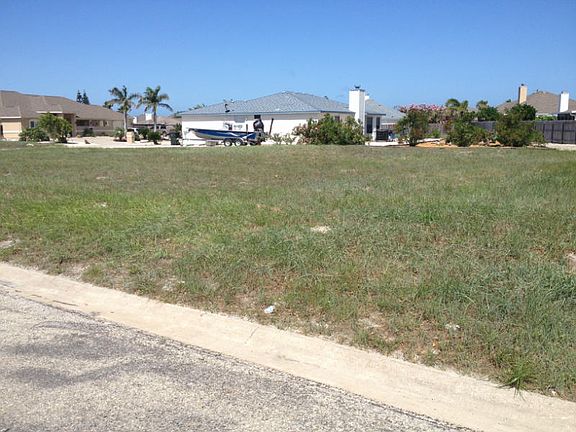 4th image of 13901 Windjammer Dr