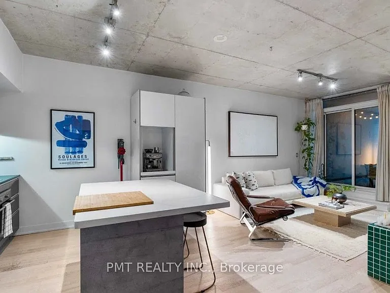 20 Gladstone Ave #201 — Photo 7