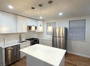 5998 Henry Ave Floor 2, Philadelphia, PA 19128