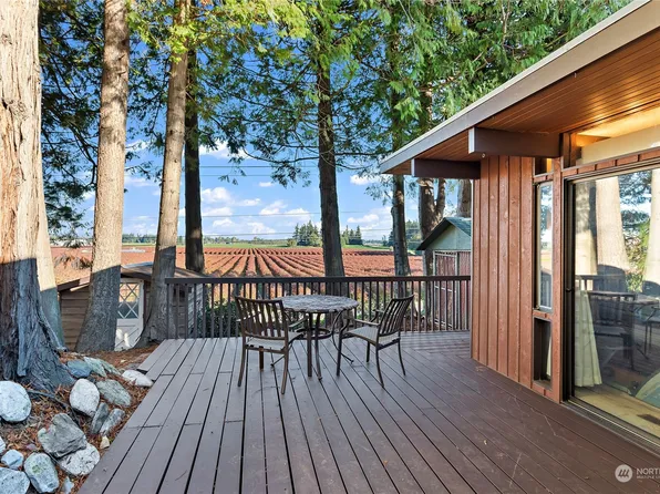 591 E Hemmi Road, Lynden, WA 98264