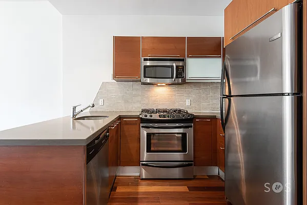 Sold by Brick&Mortar | media 5