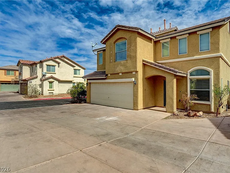 9985 Big Bow Springs Ct — Photo 3