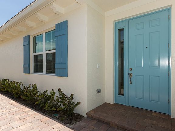 4th image of 24054 SW Firenze Way