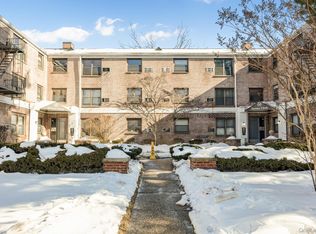 46 Terrace Circle #3F, Great Neck, NY 11021