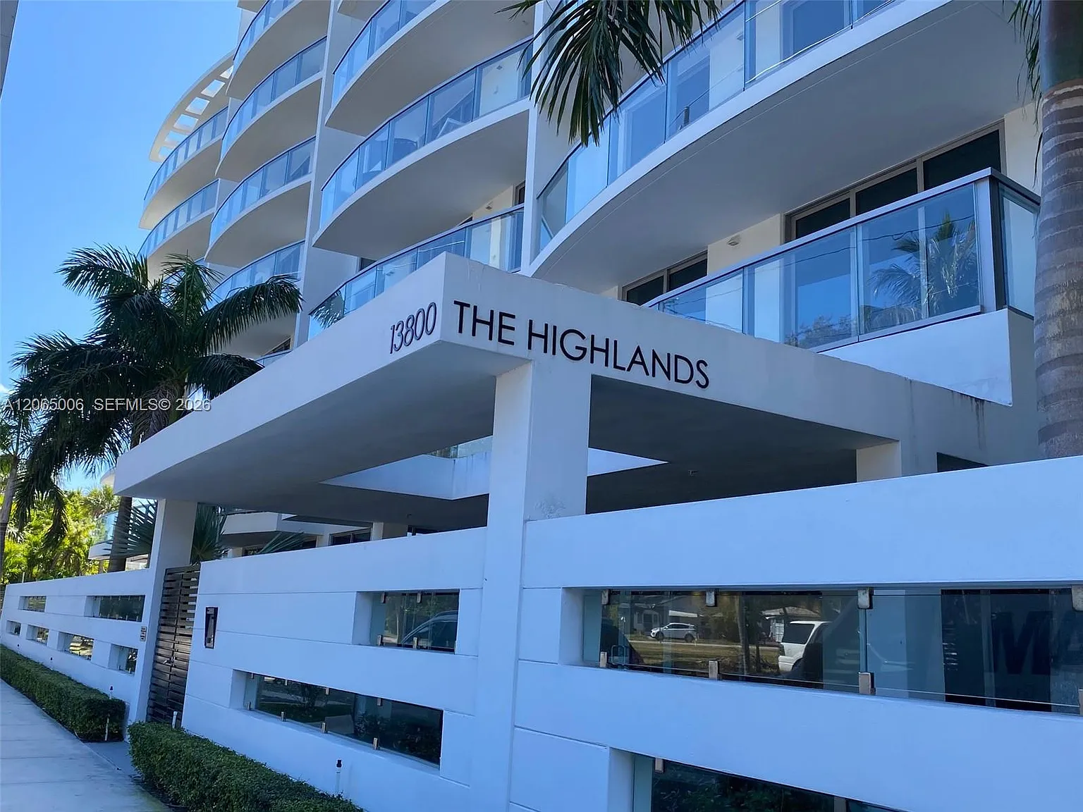 The Highlands Condo — Photo 1