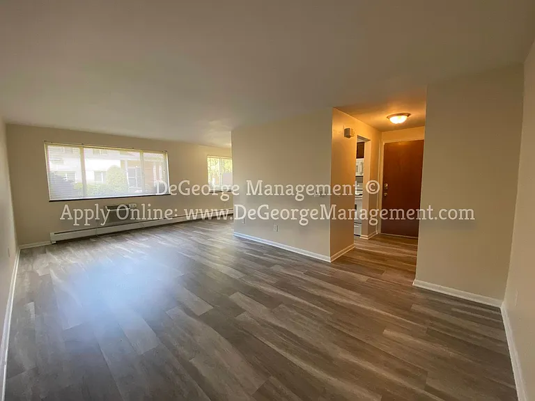 Titus Villa Apartments — Photo 6