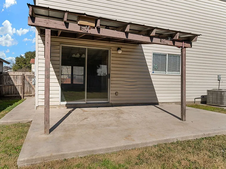 7038 Cole Creek Dr — Photo 23