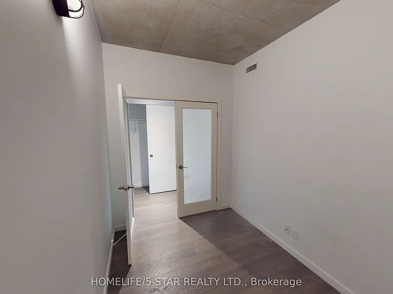 383 Sorauren Ave #310 — Photo 19