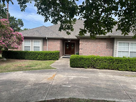 2nd image of 1119 Bellewood