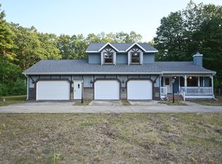 4251 W Giles Rd, Muskegon, MI 49445