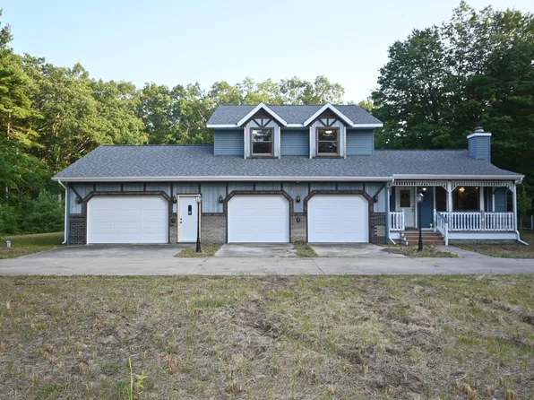 4251 W Giles Rd, Muskegon, MI 49445