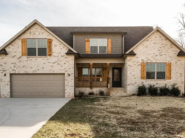 725 N Russell St, Portland, TN 37148