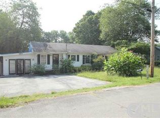 1011 Highland Dr, Manchester, TN 37355
