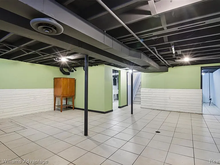 25506 Virginia Dr — Photo 19