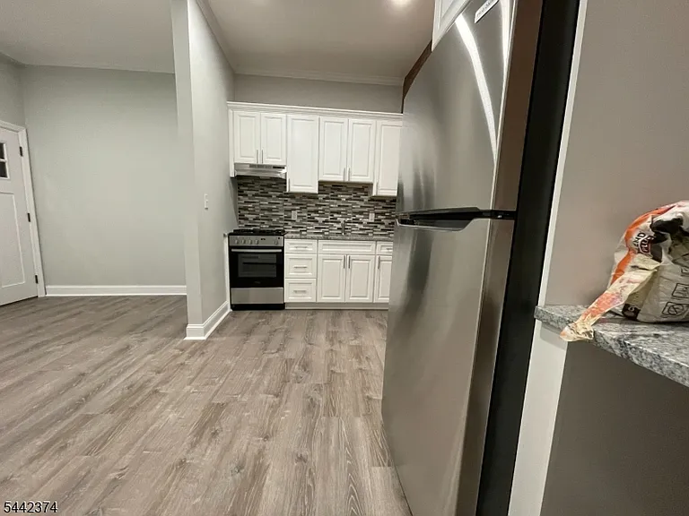407 Brooks Blvd #A — Photo 2