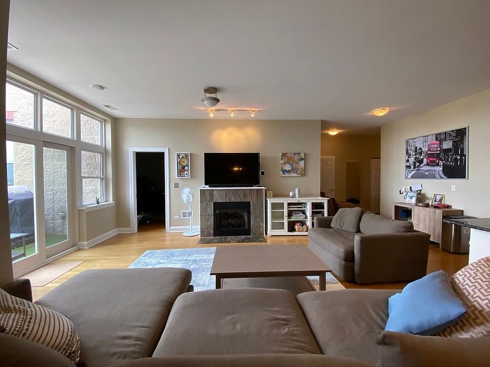 1st image of 2700 W Belmont Ave Unit 506