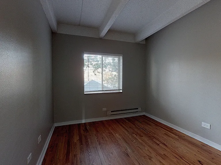 150 S Washington — Photo 7