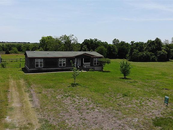 2nd image of 1421 Brockwood Ln