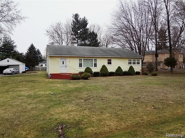 1st image of 888 Troywood Dr
