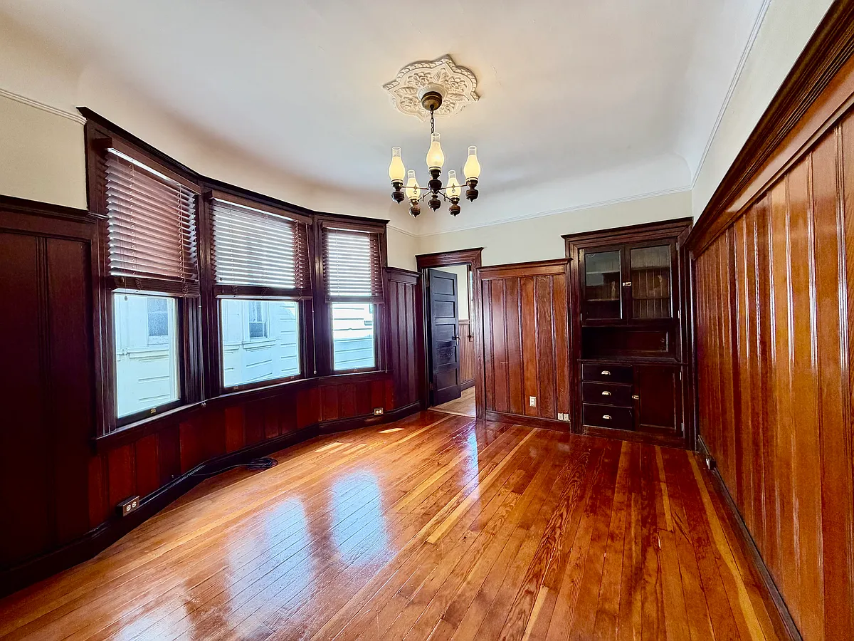 Building Photo - 475 Sanchez St #475