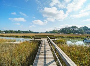 147 Oyster Point Row, Charleston, SC 29412