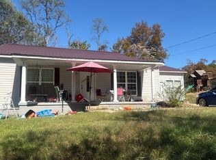 254 Preston Heights Cemetery Rd, Quebeck, TN 38579