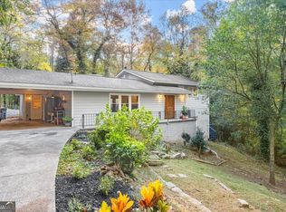 263 Valley Ridge Dr, Roswell, GA 30075