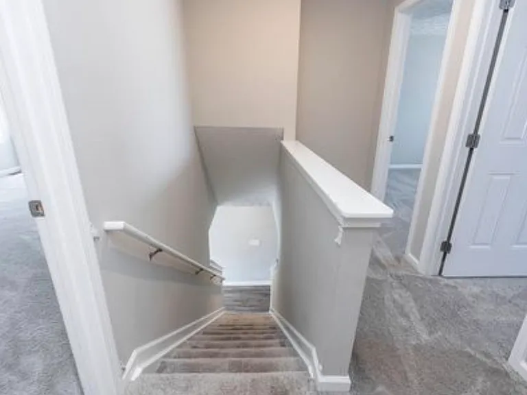 1040 Bella Dona Rd — Photo 12