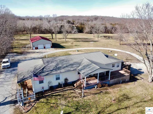 16949 Bradbury Ln, Warsaw, MO 65355